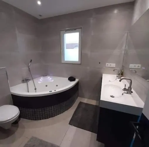 Holiday home Confort Et Style Maison Cosy 3 *